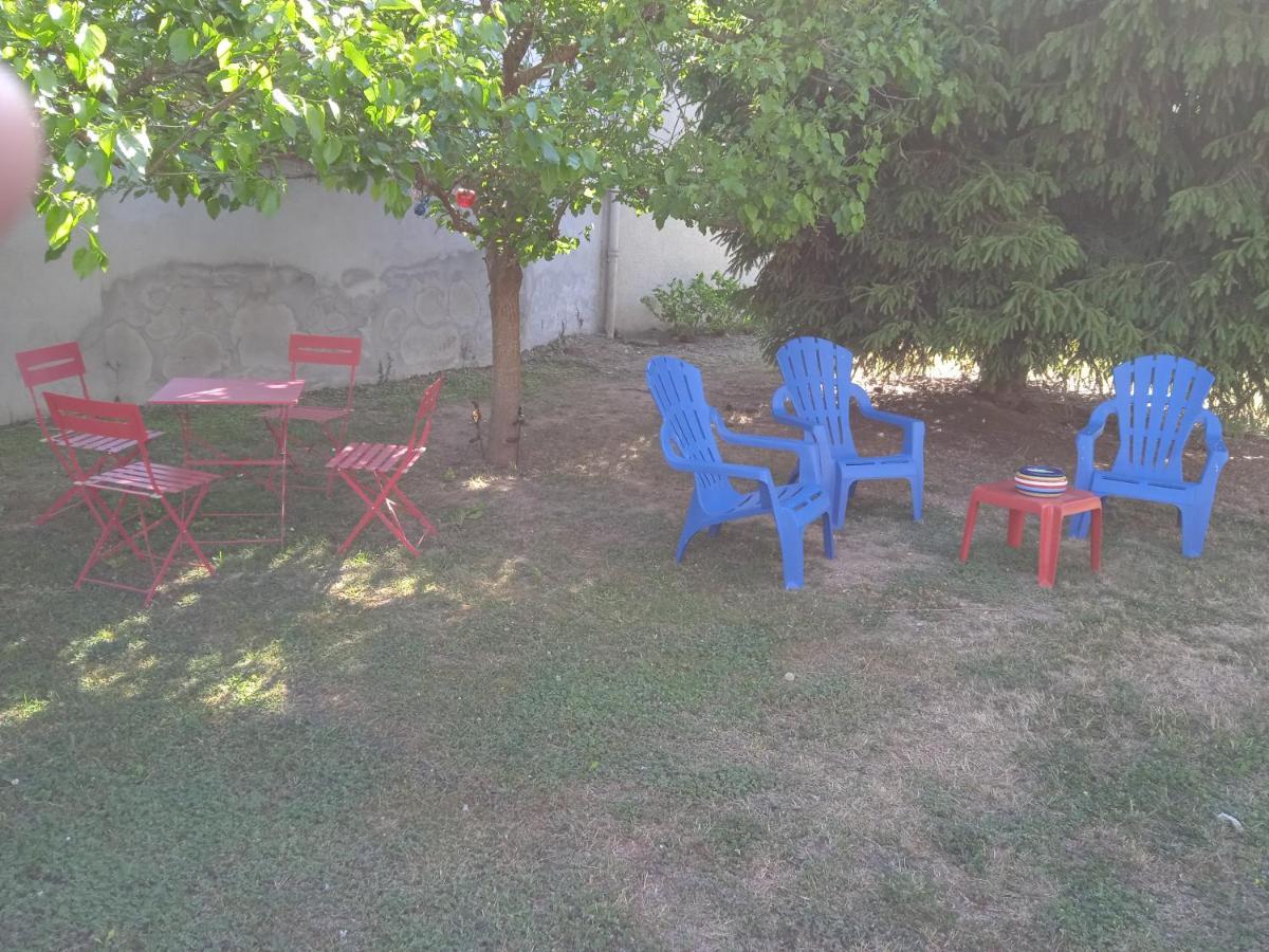 Chambres Des Arrys Bas-en-Basset ภายนอก รูปภาพ