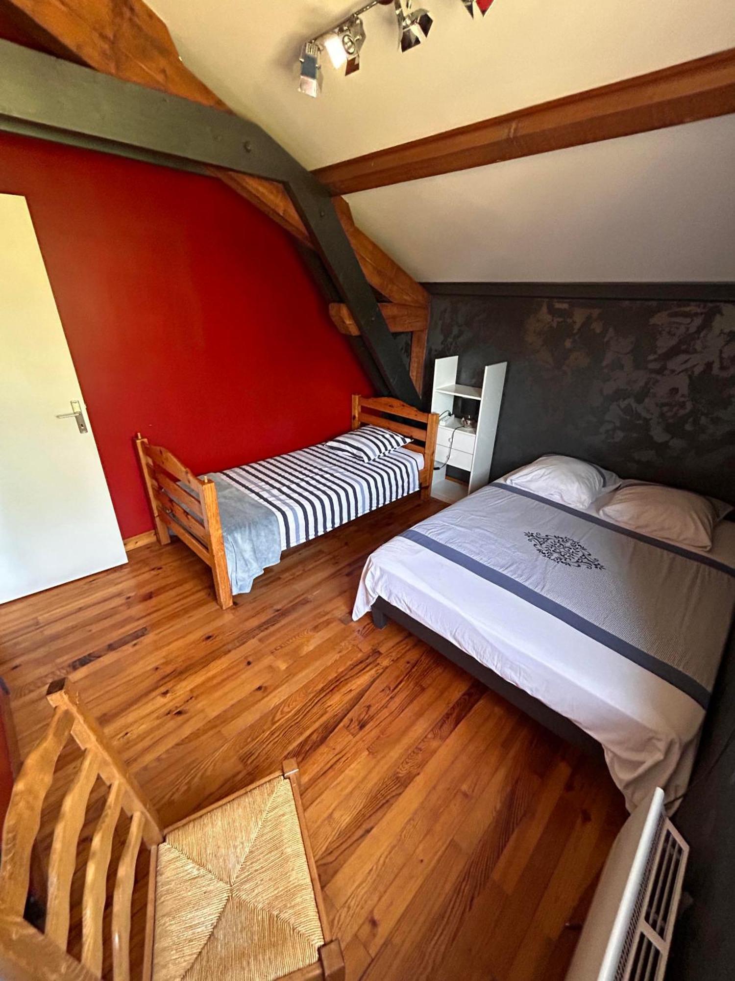 Chambres Des Arrys Bas-en-Basset ภายนอก รูปภาพ